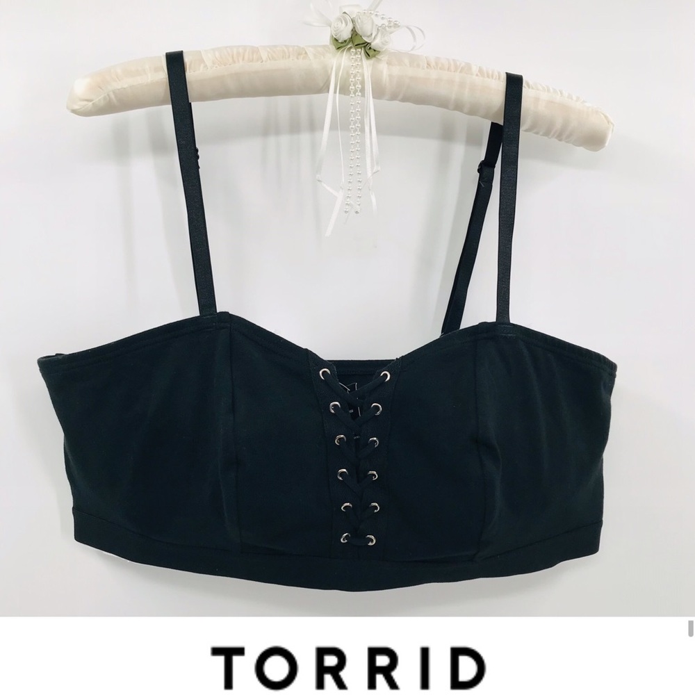 NWT Torrid Black Lace Up Bandeau